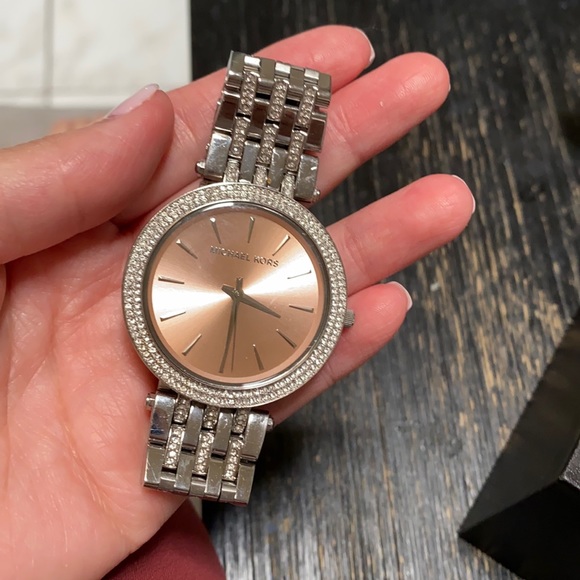 Michael Kors Accessories - Used Michael Kors Watch perfect for any occassion